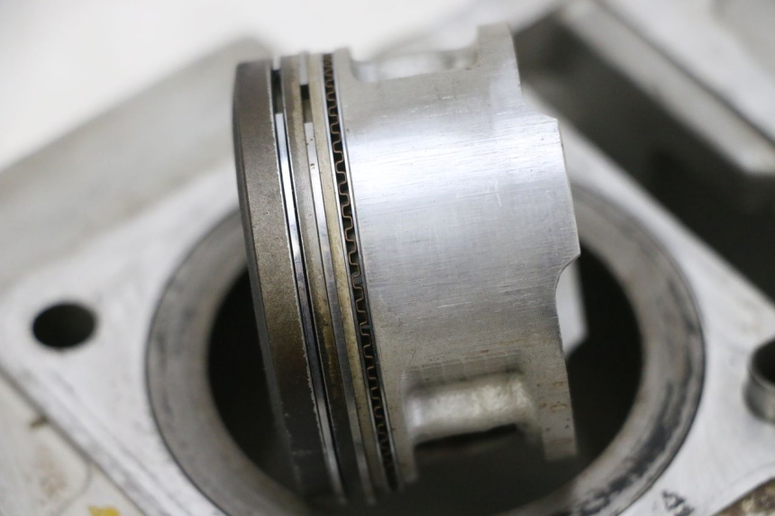 photo de CYLINDRE PISTON YAMAHA TTR 125 (2000 - 2020) - Photo complémentaire