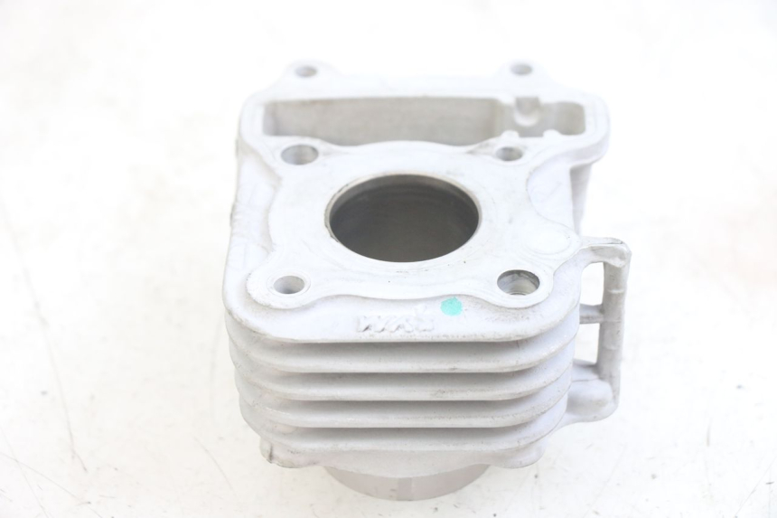 photo de CYLINDRE PISTON PEUGEOT TWEET 4T 50 (2014 - 2019) - État de surface