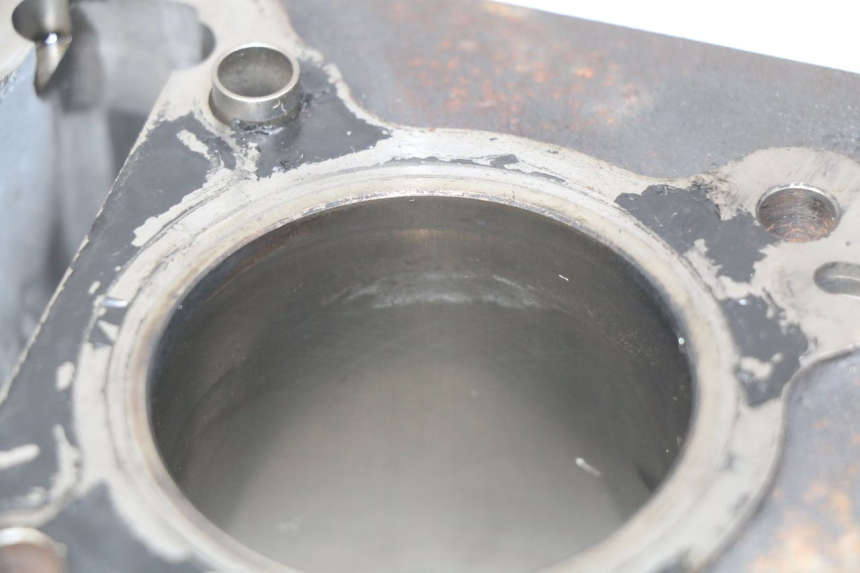 photo de CYLINDRE PISTON PIAGGIO VESPA LX 125 (2005 - 2010) - Zoom état d’usage