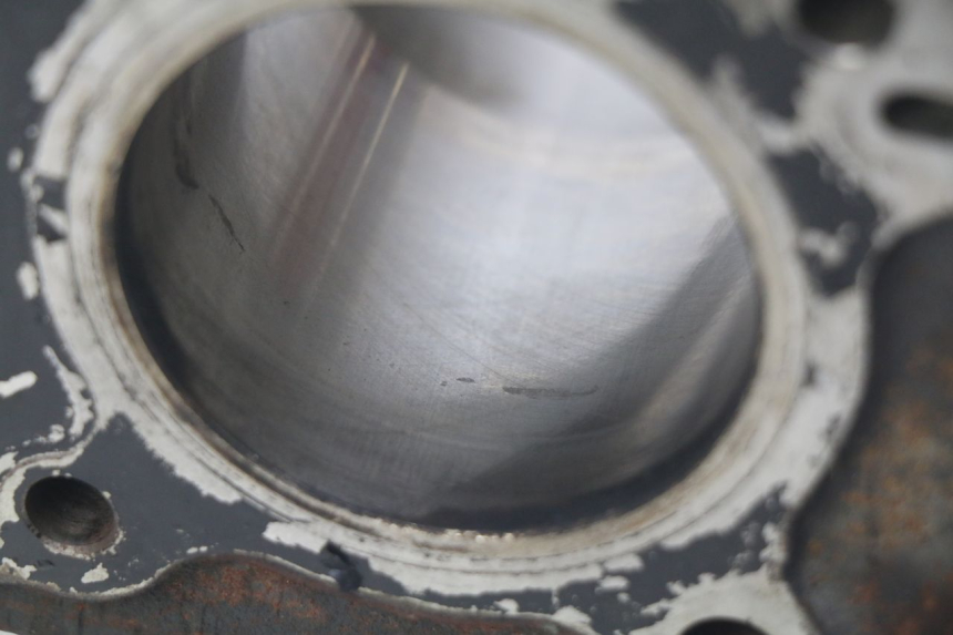 photo de CYLINDRE PISTON PIAGGIO VESPA LX 125 (2005 - 2010) - Vue d’ensemble