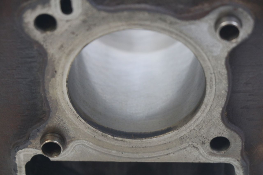 photo de CYLINDRE PISTON PIAGGIO VESPA LXV 125 (2006 - 2009) - Gros plan technique