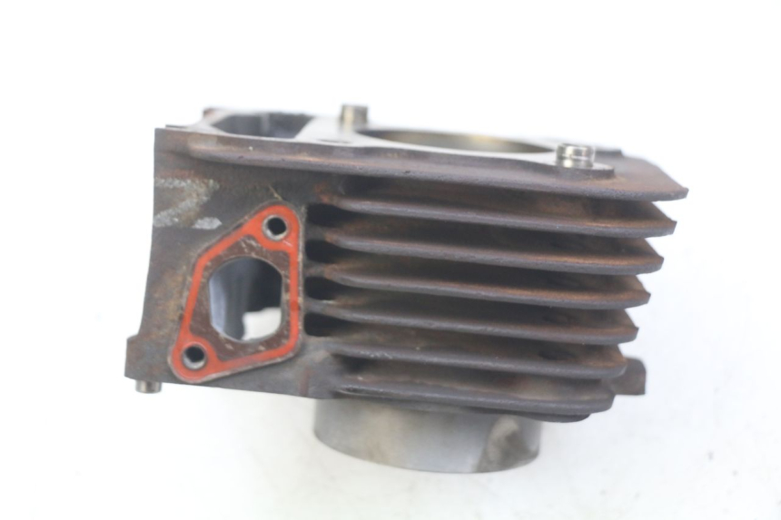 photo de CYLINDRE PISTON PIAGGIO VESPA LXV 125 (2006 - 2009) - Points de fixation