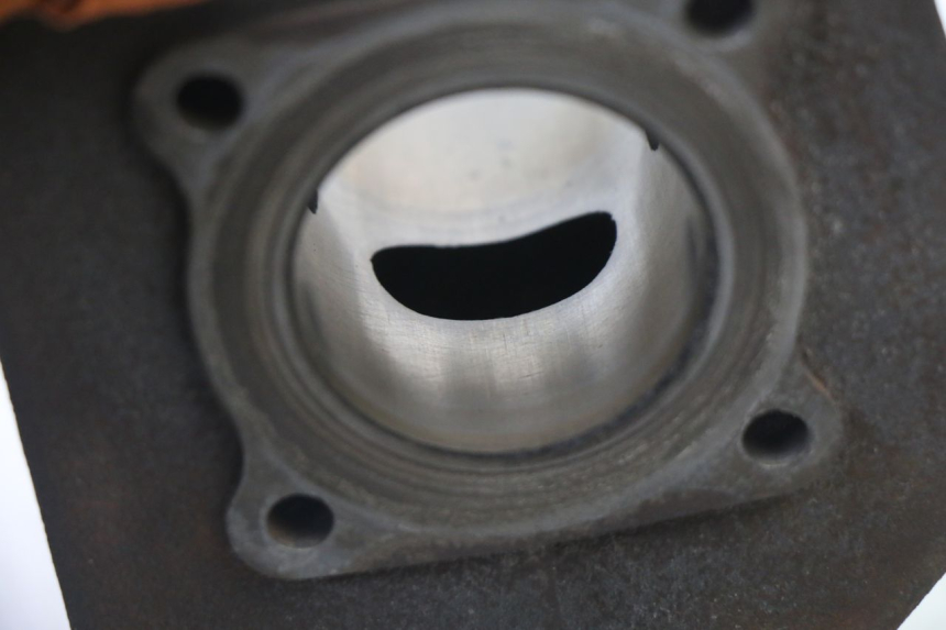 photo de CYLINDRE PISTON PEUGEOT VIVACITY NEW 2T 50 (2008 - 2017) - Marquages et références