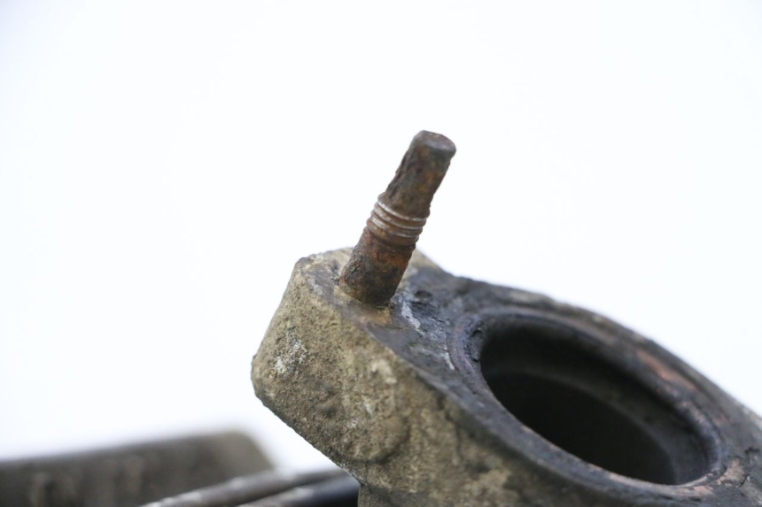 photo de CYLINDRE PISTON PEUGEOT VIVACITY 50 (1998 - 2003) - Gros plan technique