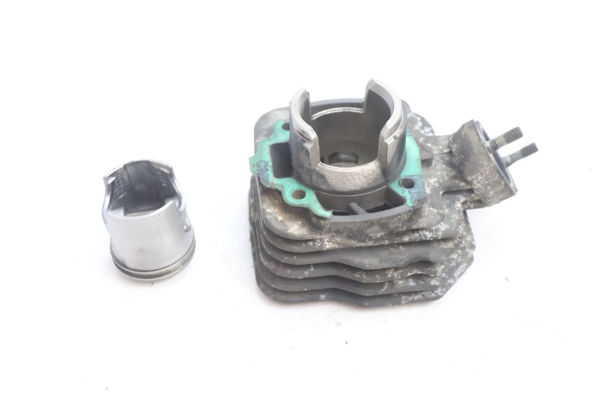 photo de CYLINDRE PISTON PEUGEOT VIVACITY 50 (2004 - 2009) - Zoom état d’usage