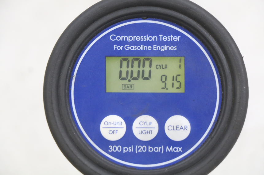 photo de CYLINDRE PISTON YAMAHA X-MAX XMAX 250 (2006 - 2009) - Vue rapprochée