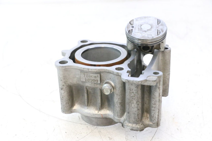 photo de CYLINDRE PISTON YAMAHA X-MAX XMAX 125 (2010 - 2013) - Vue principale