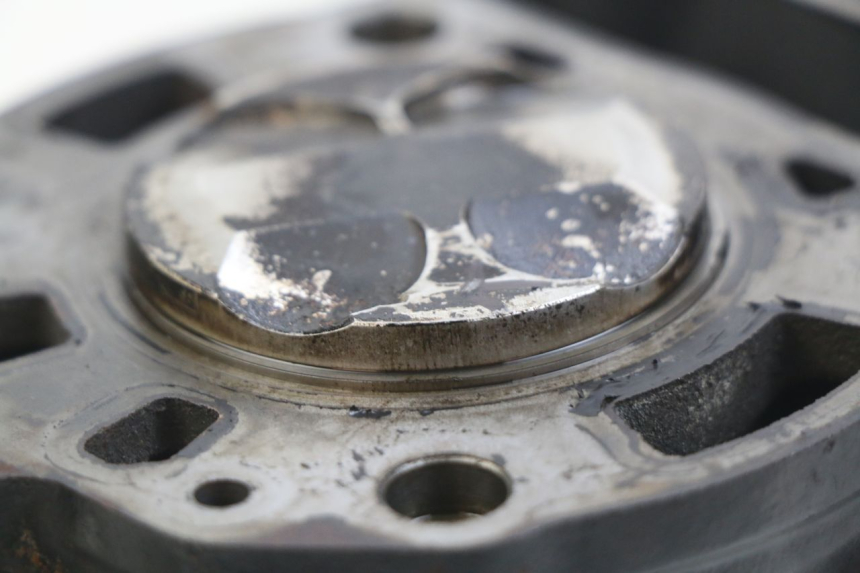 photo de CYLINDRE PISTON PIAGGIO X8 125 (2004 - 2007) - Autre angle de vue