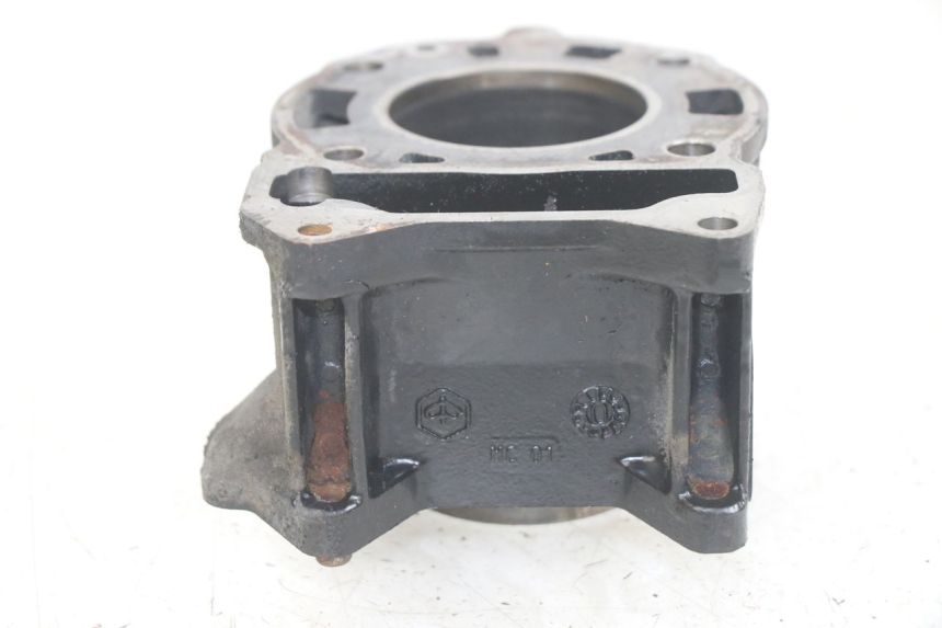 photo de CYLINDRE PISTON PIAGGIO X9 125 (2000 - 2003) - Gros plan technique