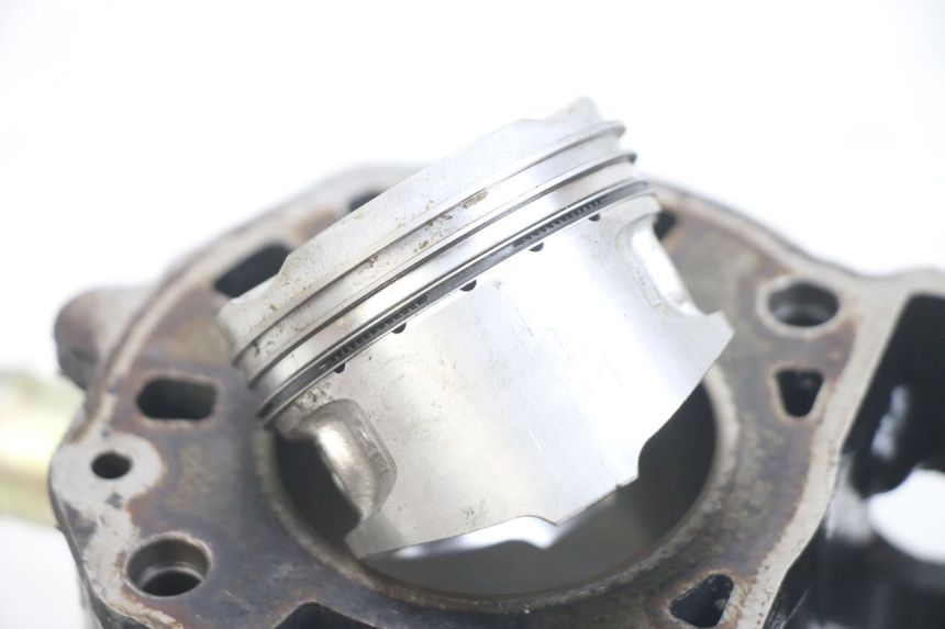 photo de CYLINDRE PISTON PIAGGIO X9 125 (2000 - 2003) - État de surface