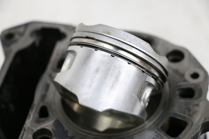 photo de CYLINDRE PISTON PIAGGIO XEVO - X EVO 125 (2007 - 2017) - Détails caractéristiques