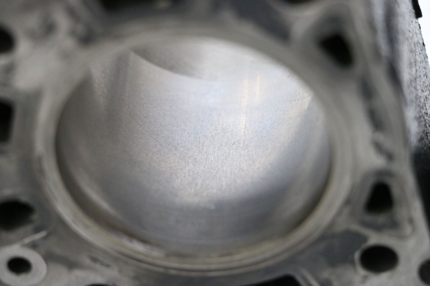 photo de CYLINDRE PISTON PIAGGIO XEVO - X EVO 125 (2007 - 2017) - Autre angle de vue
