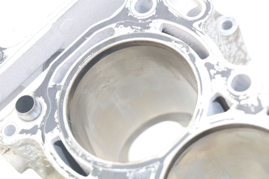 photo de CYLINDRE PISTON YAMAHA XP T-MAX TMAX ABS 530 (2012 - 2015) - Zoom état d’usage