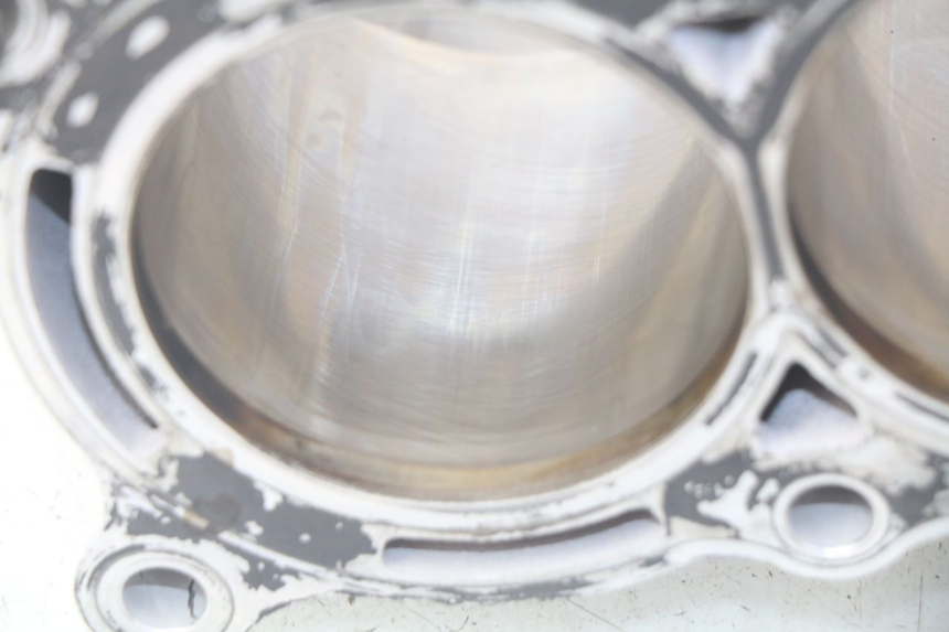 photo de CYLINDRE PISTON YAMAHA XP T-MAX TMAX ABS 530 (2012 - 2015) - Points de fixation