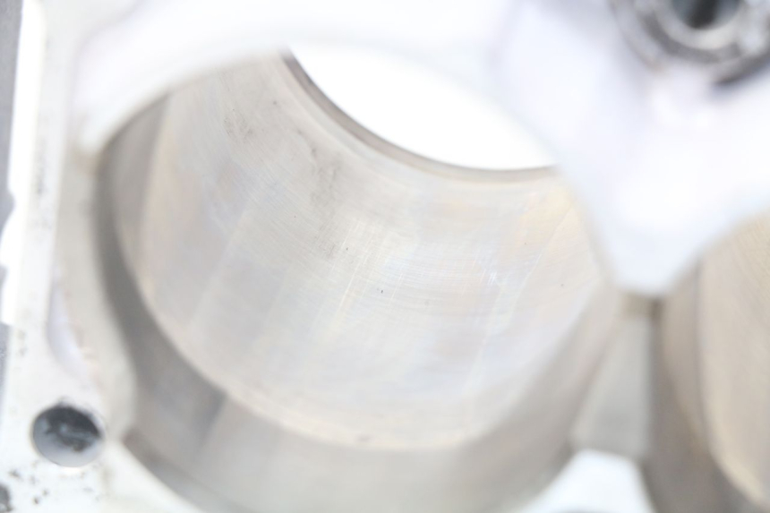 photo de CYLINDRE PISTON YAMAHA XP T-MAX TMAX ABS 530 (2012 - 2015) - Marquages et références