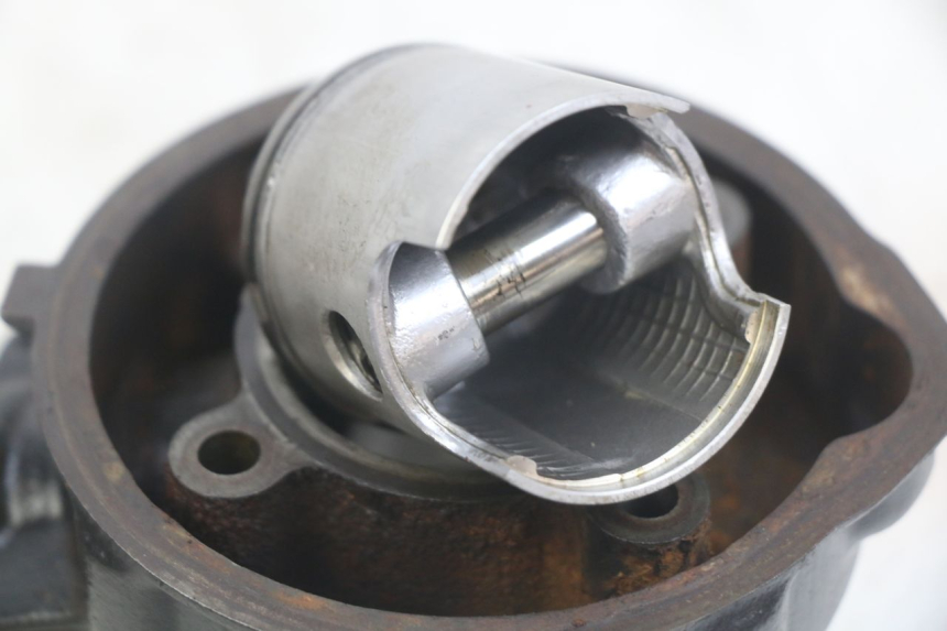 photo de CYLINDRE PISTON PEUGEOT XP6 50 (2006 - 2011) - Photo complémentaire