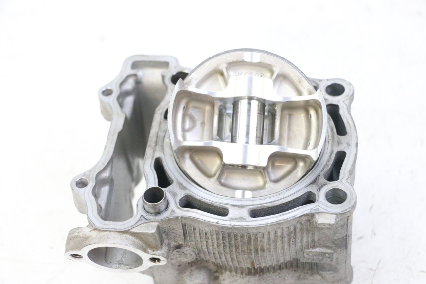 photo de CYLINDRE PISTON YAMAHA YZ-F YZF 250 (2007 - 2013) - Focus structure