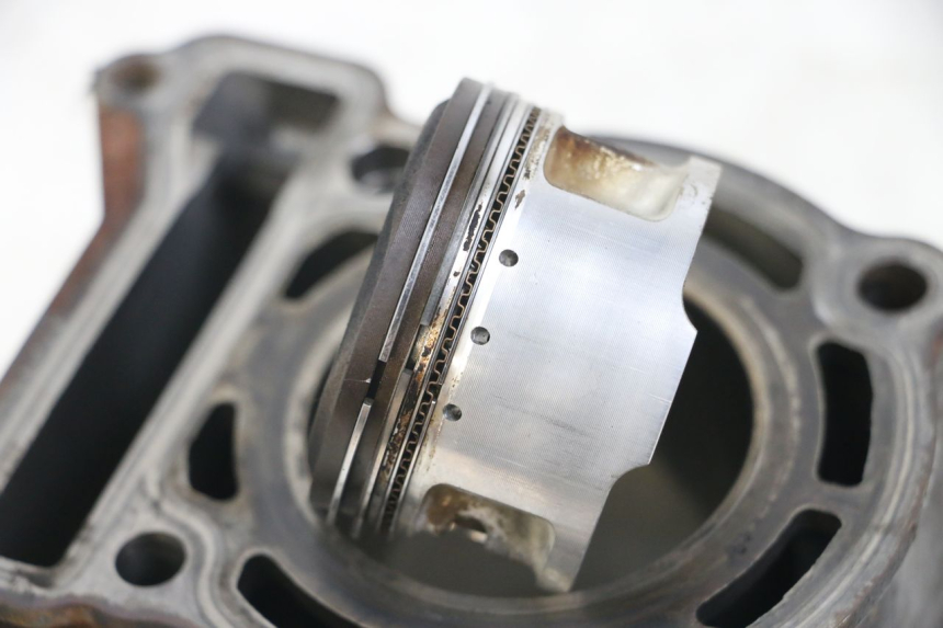 photo de CYLINDRE PISTON YAMAHA YP MAJESTY 125 (2002 - 2006) - Marquages et références