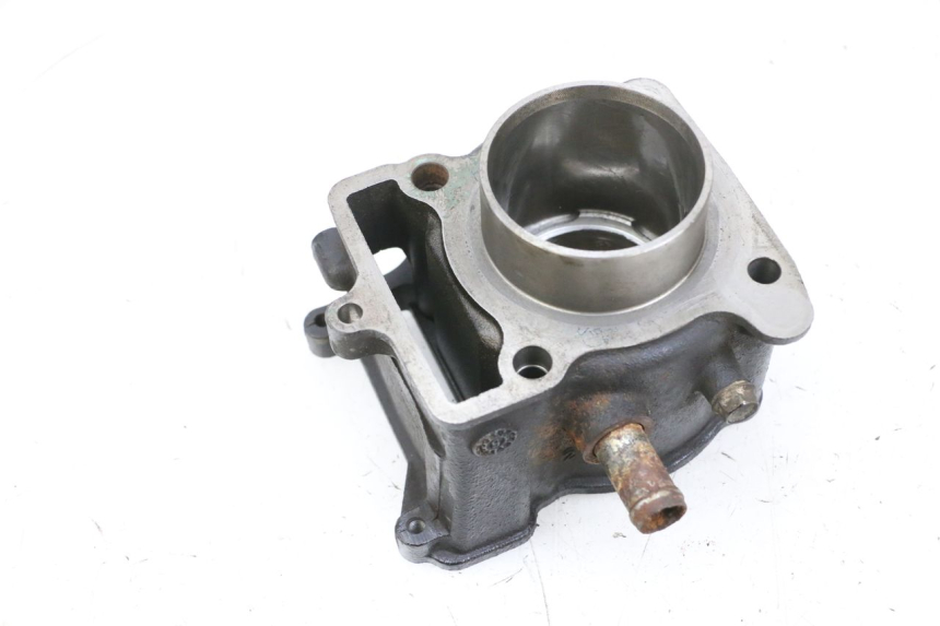 photo de CYLINDRE PISTON YAMAHA YP MAJESTY 125 (2002 - 2006) - Autre angle de vue