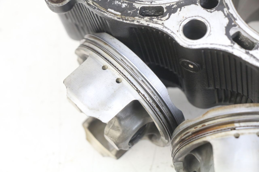 photo de CYLINDRE PISTON YAMAHA YZF R1 1000 (2007 - 2008) - Zoom état d’usage