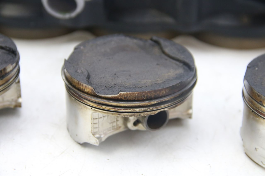 photo de CYLINDRE PISTON KAWASAKI Z ABS 1000 (2014 - 2020) - Vue rapprochée