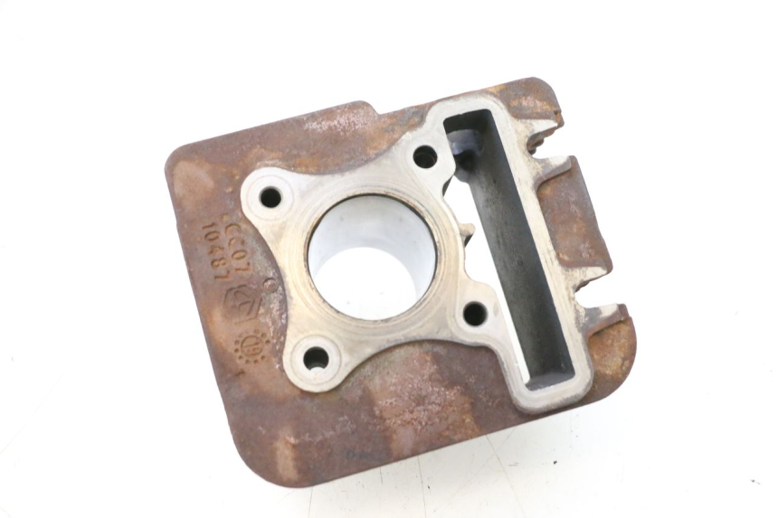 photo de CYLINDRE PISTON PIAGGIO ZIP 4T 50 (2018 - 2020) - Points de fixation