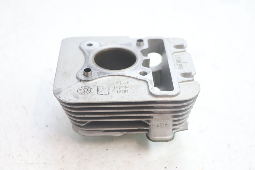 photo de CYLINDRE PISTON PIAGGIO ZIP IGET 4T 50 (2021 - 2023) - Vue d’ensemble