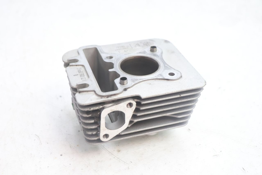 photo de CYLINDRE PISTON PIAGGIO ZIP IGET 4T 50 (2021 - 2023) - État de surface