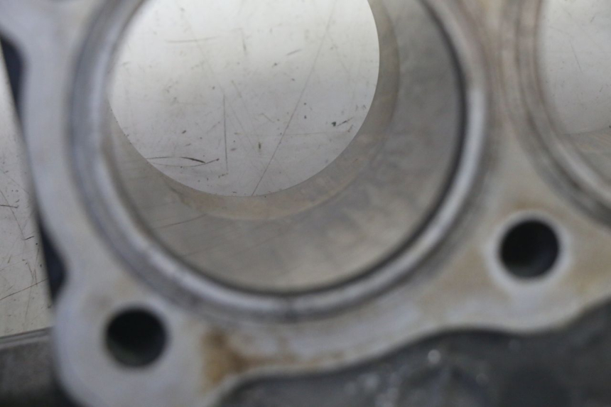 photo de CYLINDRE PISTON KAWASAKI ZR 7 750 (1999 - 2004) - Photo complémentaire