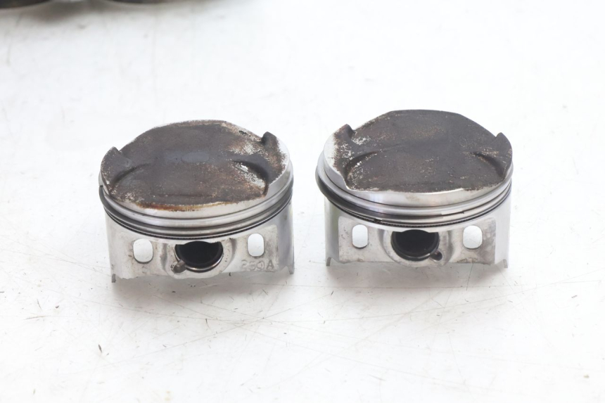 photo de CYLINDRE PISTON KAWASAKI ZZR 600 (1995 - 2004) - Photo complémentaire