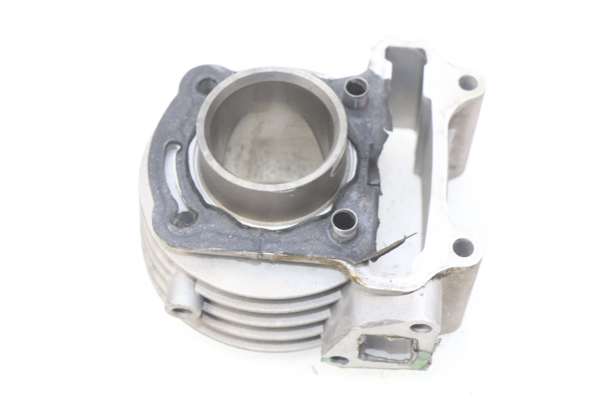 photo de CYLINDRE TNT MOTOR ROMA 10' 4T 50 (2007 - 2018) - Gros plan technique