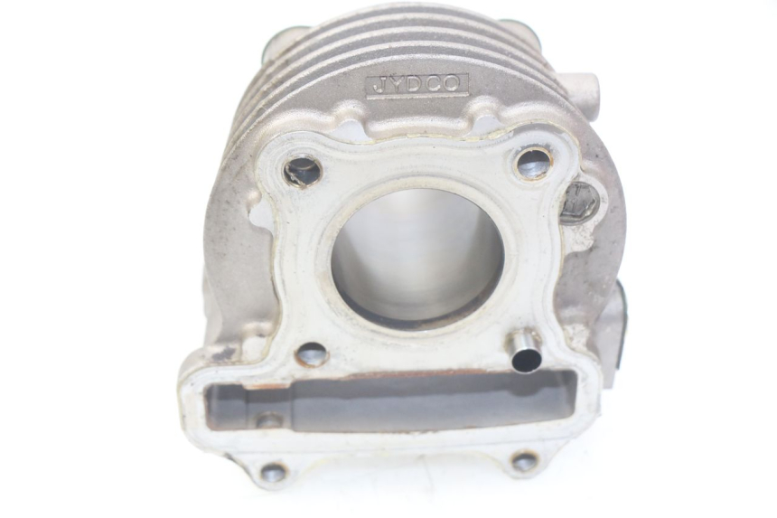 photo de CYLINDRE PEUGEOT STREETZONE 4T 50 (2018 - 2023) - Zoom état d’usage