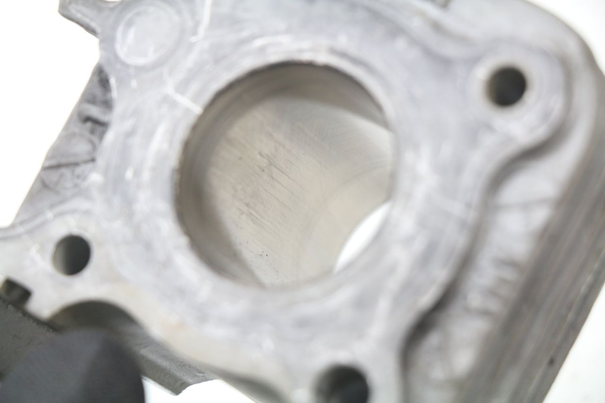 photo de CYLINDRE SYM SYMPHONY 50 (2009 - 2015) - Autre angle de vue