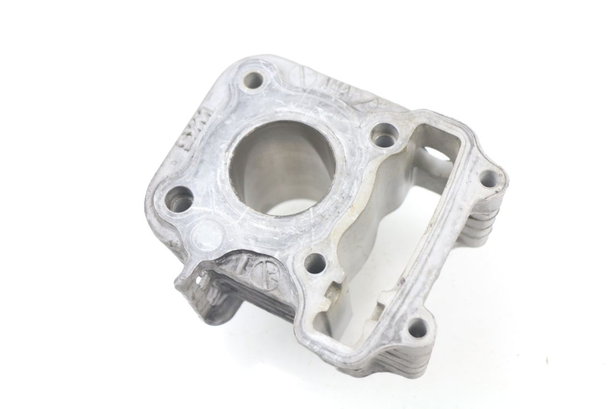 photo de CYLINDRE SYM SYMPHONY 50 (2009 - 2015) - État de surface