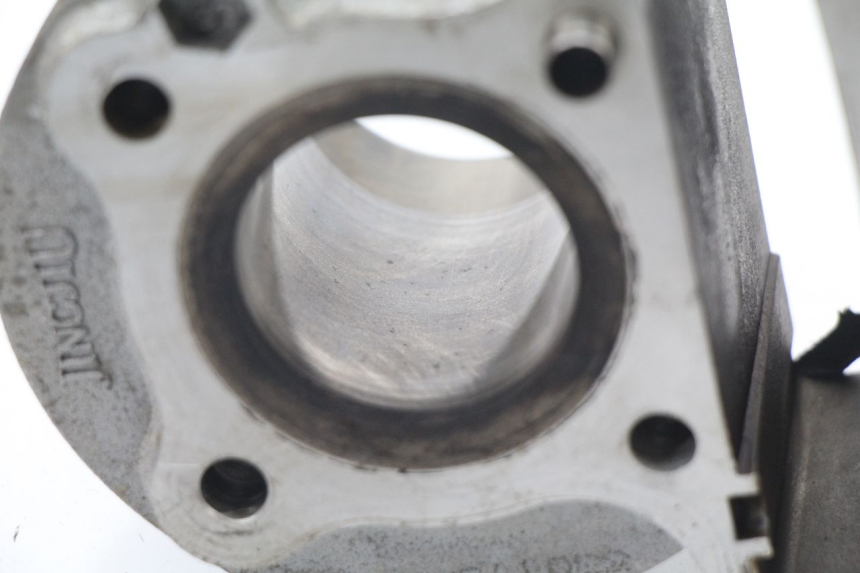 photo de CYLINDRE BAOTIAN TRAVEL SPIRIT 50 (2010 - 2012) - Zoom état d’usage