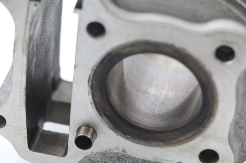 photo de CYLINDRE BAOTIAN TRAVEL SPIRIT 50 (2010 - 2012) - Autre angle de vue