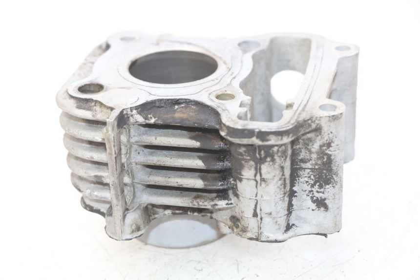 photo de CYLINDRE PEUGEOT VIVACITY NEW 4T 50 (2008 - 2017) - Détail de la pièce