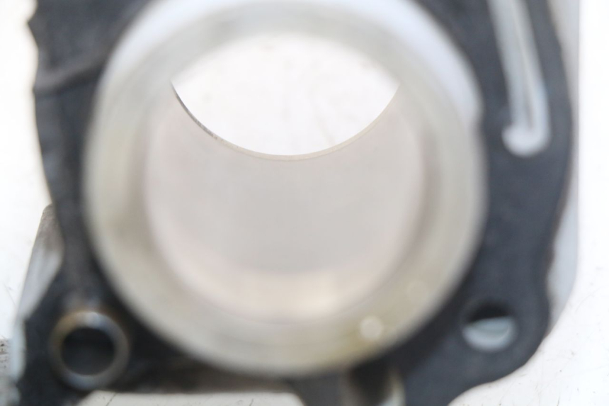 photo de CYLINDRE PEUGEOT VIVACITY NEW 4T 50 (2008 - 2017) - Autre angle de vue