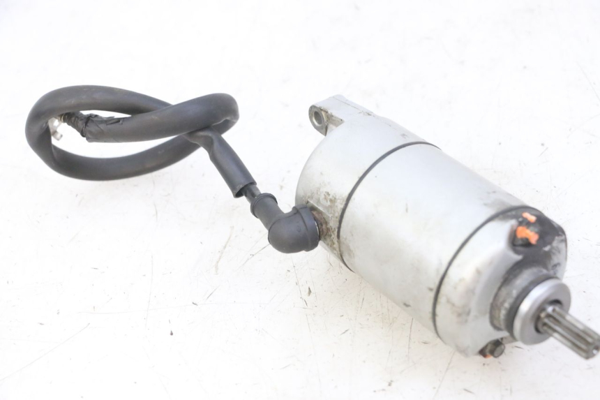 photo de DEMARREUR HONDA CBF 500 (2004 - 2007) - Vue d’ensemble