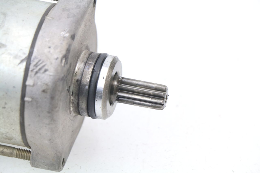 photo de DEMARREUR HONDA CBR 929 RR FIREBLADE 900 (2000 - 2001) - Zoom état d’usage