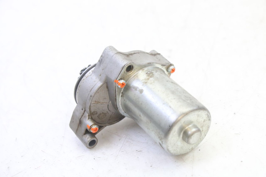 photo de DEMARREUR SPEEDY DELUXE 125 - Gros plan technique