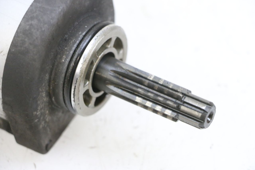 photo de DEMARREUR SUZUKI DL V STROM 1000 (2002 - 2007) - Points de fixation