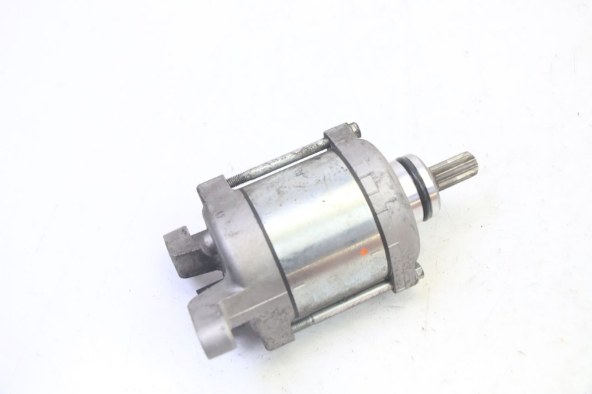 photo de DEMARREUR HONDA FES S-WING SWING ABS 125 (2007 - 2015) - Gros plan technique