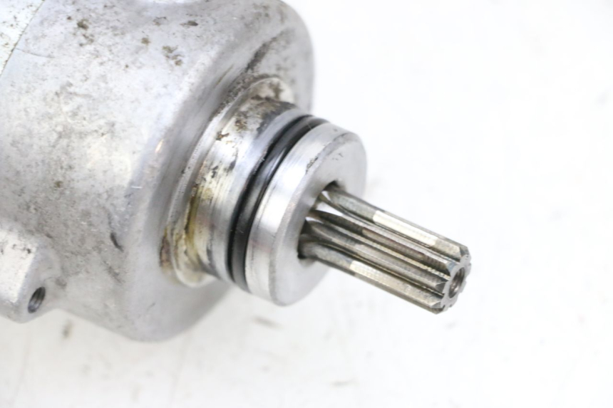 photo de DEMARREUR YAMAHA FJR ABS 1300 (2006 - 2012) - Gros plan technique