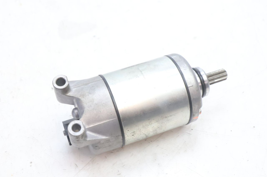 photo de DEMARREUR YAMAHA FZ8 800 (2010 - 2016) - Gros plan technique