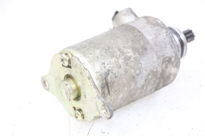 photo de DEMARREUR GOES WIKI 125 (2010 - 2015) - Autre angle de vue