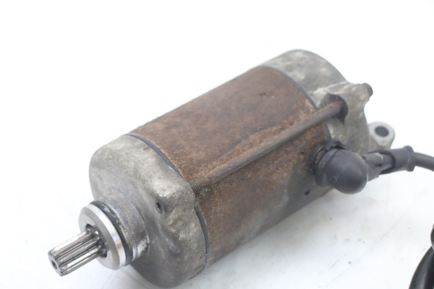 photo de DEMARREUR HONDA VT C2 SHADOW 750 (1997 - 2001) - Gros plan technique