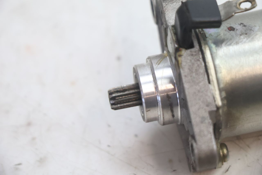 photo de DEMARREUR PEUGEOT KISBEE 2T 50 (2010 - 2017) - Zoom état d’usage