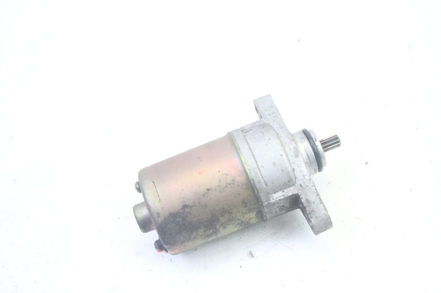 photo de DEMARREUR PEUGEOT KISBEE 4T 50 (2018 - 2022) - Gros plan technique