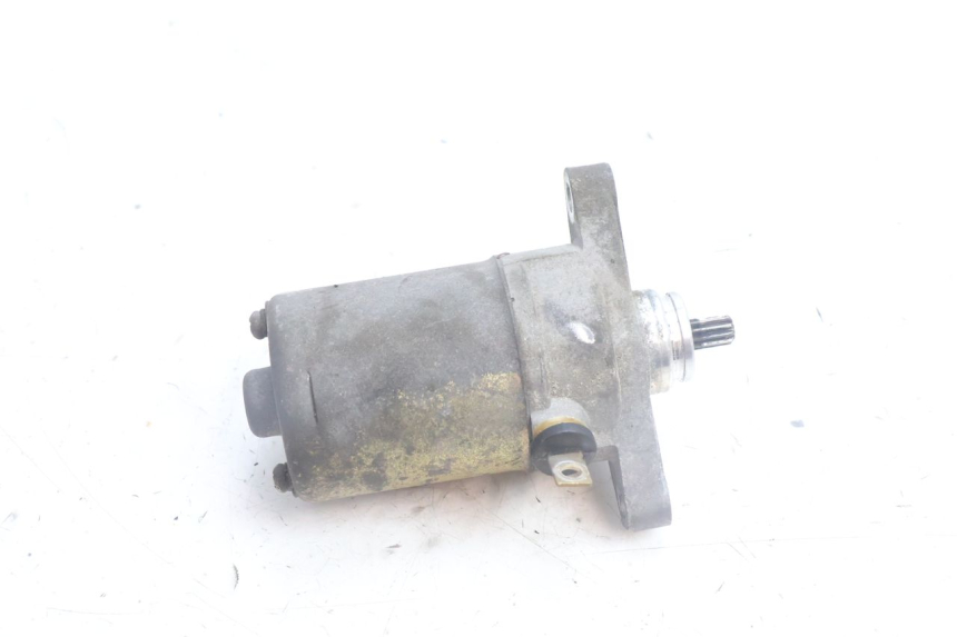photo de DEMARREUR PEUGEOT KISBEE 4T 50 (2010 - 2017) - Autre angle de vue